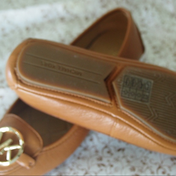 MICHAEL KORS SHOES - Picture 2 of 2